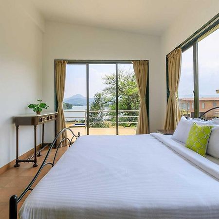 Stayvista'S Shivom Villa 1 - A Serene Escape With Views Of The Valley And Lake Lonavala Εξωτερικό φωτογραφία