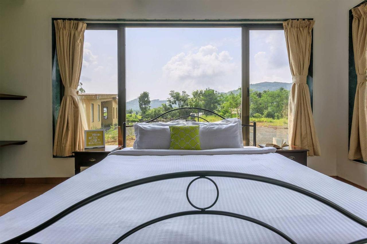Stayvista'S Shivom Villa 1 - A Serene Escape With Views Of The Valley And Lake Lonavala Εξωτερικό φωτογραφία
